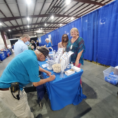 People At Senior Expo 601